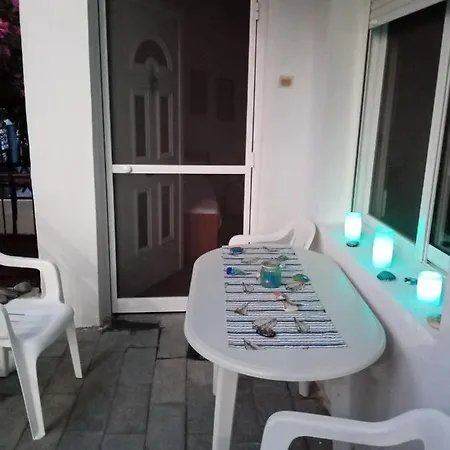 Irene House Prínos